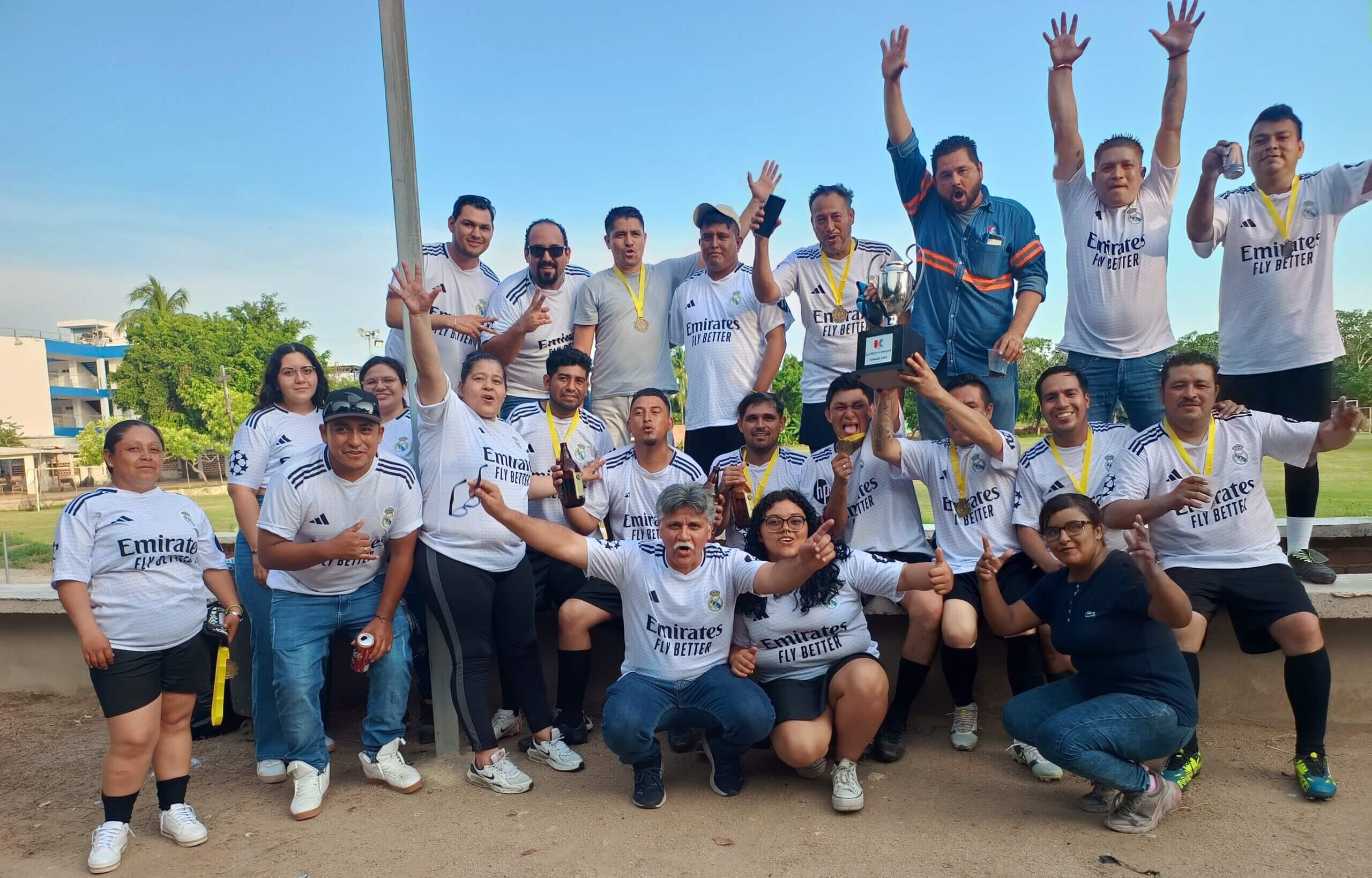 MEXICO: TEAM BUILDING AND ENGAGEMENT - Global Progress and Collaboration